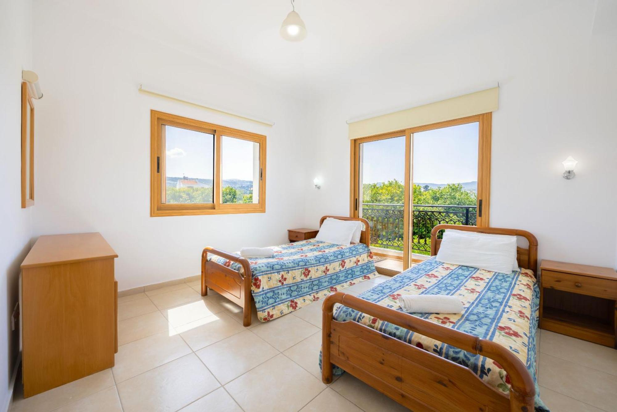 Villa Ira Finiki ลาตซี ภายนอก รูปภาพ